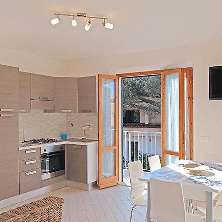 Appartamenti Casa Pineta Марина ди Кампо Екстериор снимка